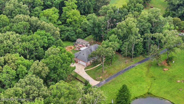1521 Lake Mimosa Drive, Raymond, MS 39154