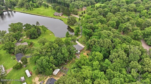 1521 Lake Mimosa Drive, Raymond, MS 39154
