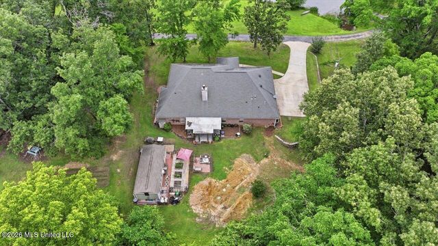 1521 Lake Mimosa Drive, Raymond, MS 39154