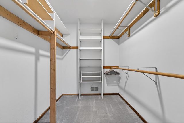 1717 Ernst DRIVE, Hartford, WI 53027