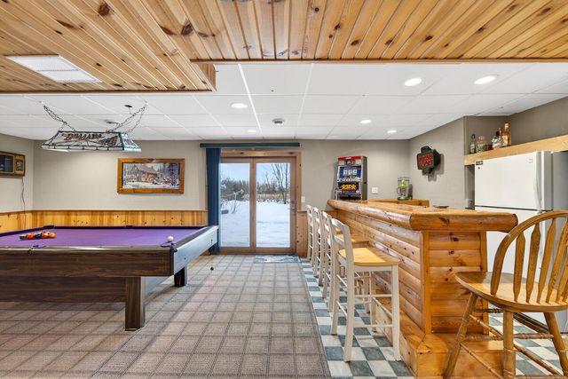 1717 Ernst DRIVE, Hartford, WI 53027