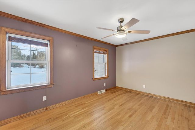 1717 Ernst DRIVE, Hartford, WI 53027