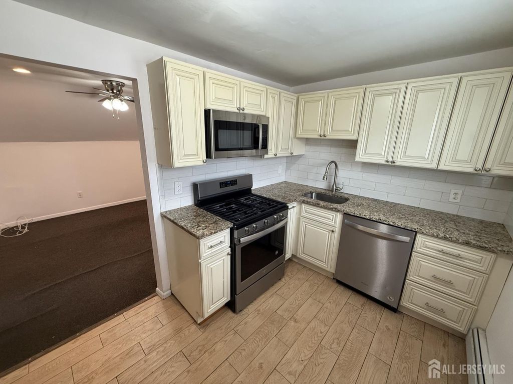 104 S Hyde Avenue 2, Iselin, NJ 08830