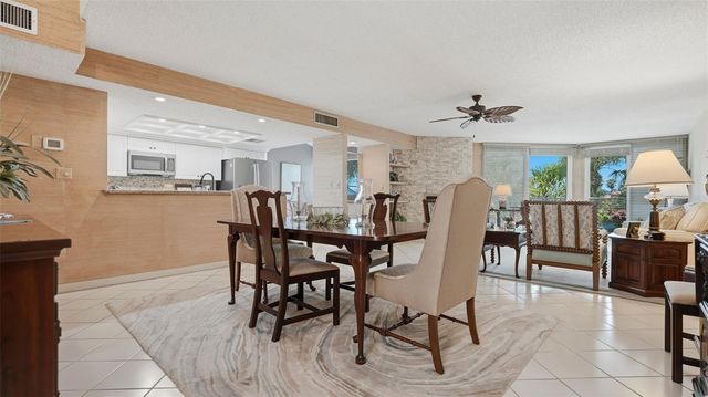 910 PINELLAS BAYWAY S 201, Tierra Verde, FL 33715