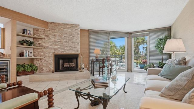910 PINELLAS BAYWAY S 201, Tierra Verde, FL 33715