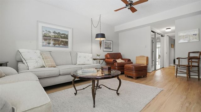 910 PINELLAS BAYWAY S 201, Tierra Verde, FL 33715