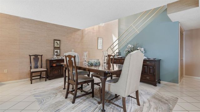 910 PINELLAS BAYWAY S 201, Tierra Verde, FL 33715