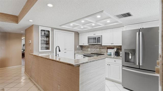 910 PINELLAS BAYWAY S 201, Tierra Verde, FL 33715