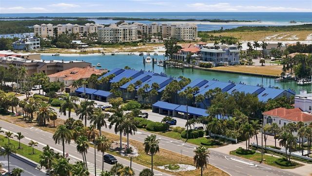 910 PINELLAS BAYWAY S 201, Tierra Verde, FL 33715