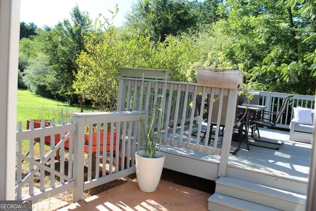 4041 Oak Crossing Drive, Suwanee, GA 30024