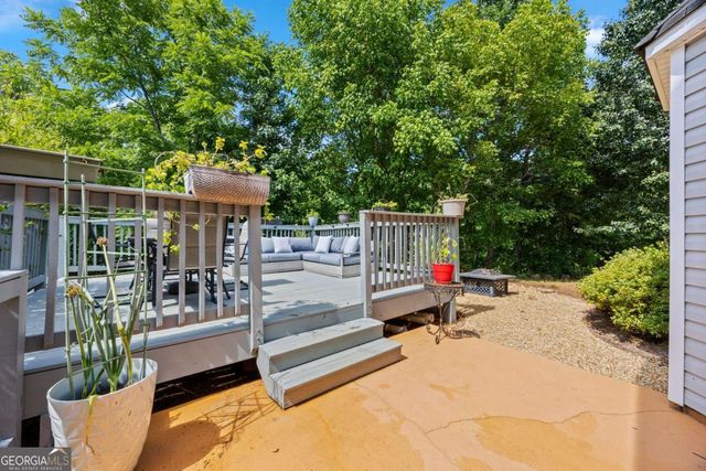 4041 Oak Crossing Drive, Suwanee, GA 30024
