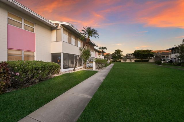 2503 BENEVA ROAD 3, Sarasota, FL 34232