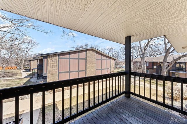 4708 W Northfox Lane 7, Mchenry, IL 60050