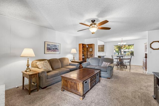 6620 N Dearing Avenue, Fresno, CA 93710