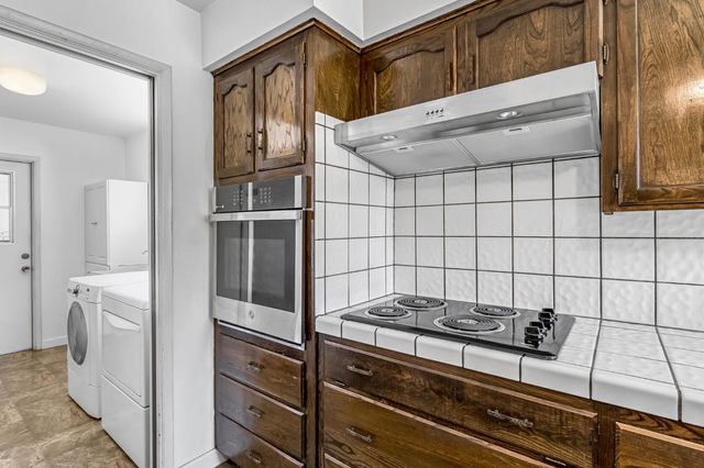 6620 N Dearing Avenue, Fresno, CA 93710