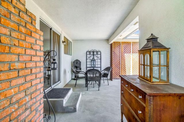 6620 N Dearing Avenue, Fresno, CA 93710