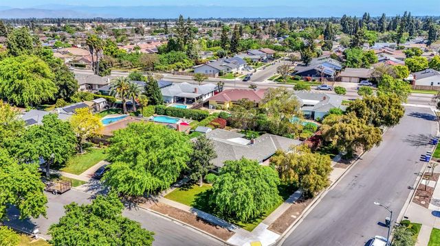 6620 N Dearing Avenue, Fresno, CA 93710