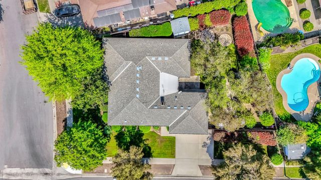 6620 N Dearing Avenue, Fresno, CA 93710