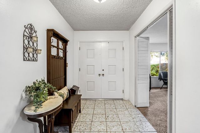 6620 N Dearing Avenue, Fresno, CA 93710