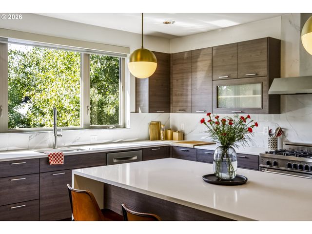 4135 Se 30TH Ave, Portland, OR 97202