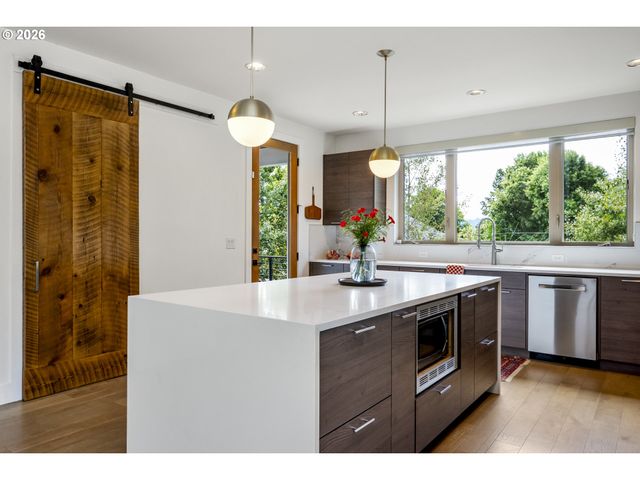 4135 Se 30TH Ave, Portland, OR 97202