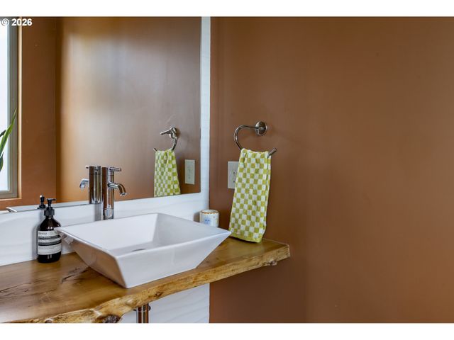4135 Se 30TH Ave, Portland, OR 97202