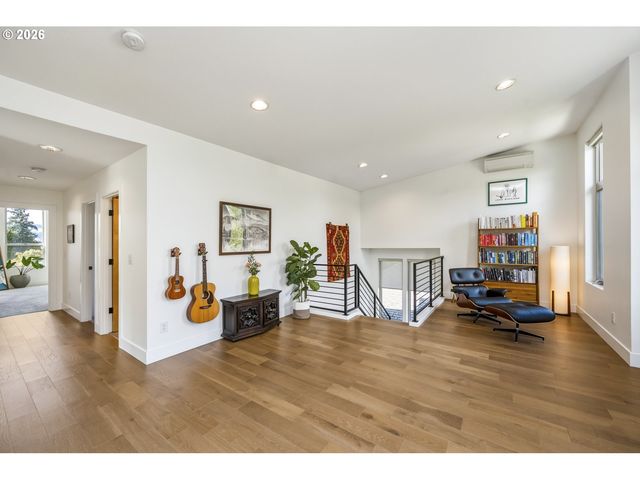 4135 Se 30TH Ave, Portland, OR 97202