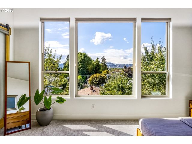 4135 Se 30TH Ave, Portland, OR 97202