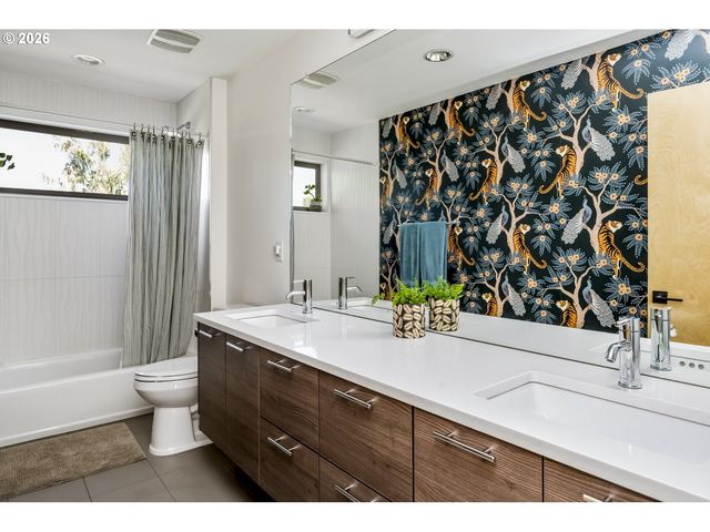 4135 Se 30TH Ave, Portland, OR 97202