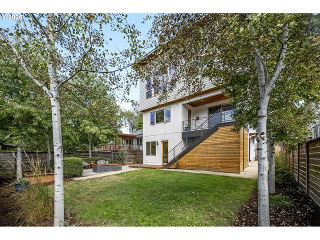 4135 Se 30TH Ave, Portland, OR 97202