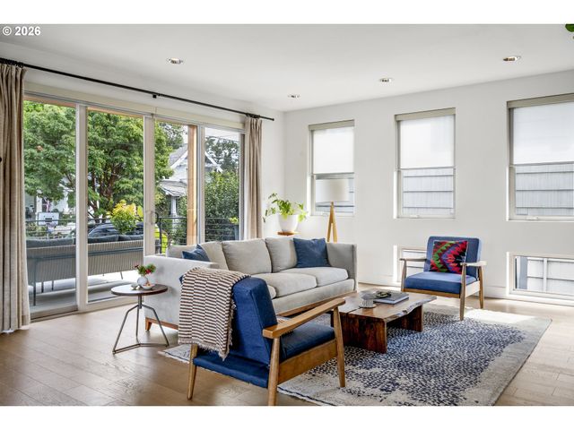 4135 Se 30TH Ave, Portland, OR 97202
