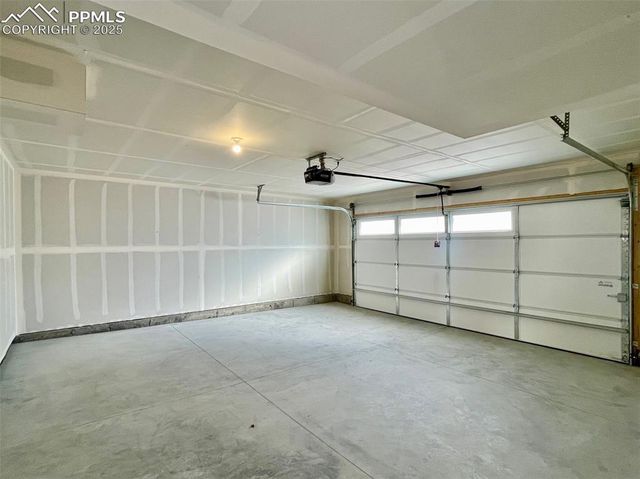 6132 Steele Creek Way, Colorado Springs, CO 80922