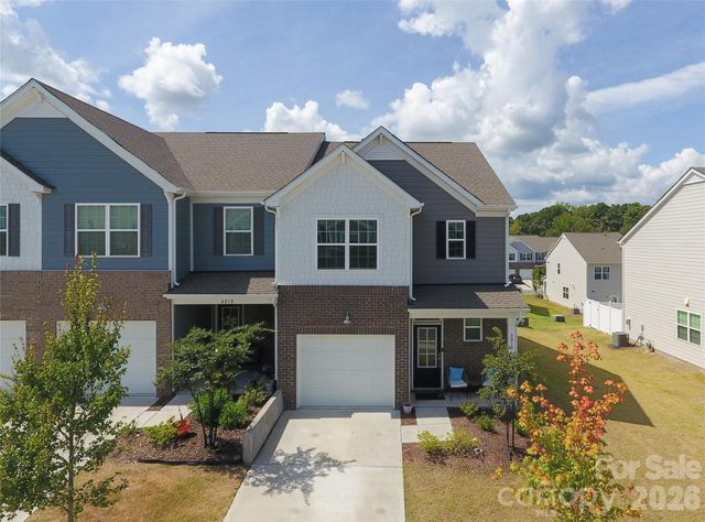 6016 Chelsea Oaks Ridge, Tega Cay, SC 29708