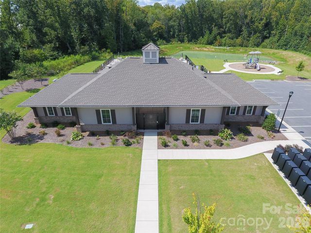 6016 Chelsea Oaks Ridge, Tega Cay, SC 29708