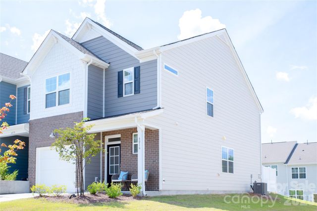 6016 Chelsea Oaks Ridge, Tega Cay, SC 29708