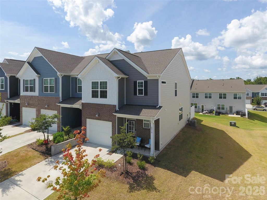 6016 Chelsea Oaks Ridge, Tega Cay, SC 29708