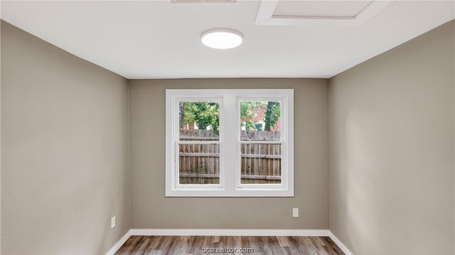 205 South Banks Street, Caldwell, TX 77836