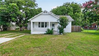 205 South Banks Street, Caldwell, TX 77836