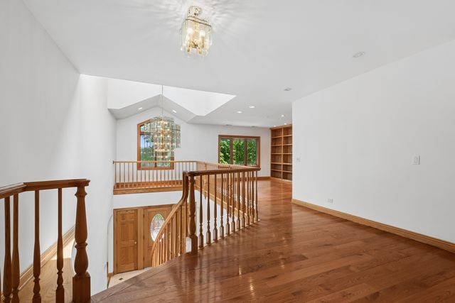 6630 N Spokane Avenue, Lincolnwood, IL 60712