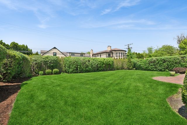 6630 N Spokane Avenue, Lincolnwood, IL 60712