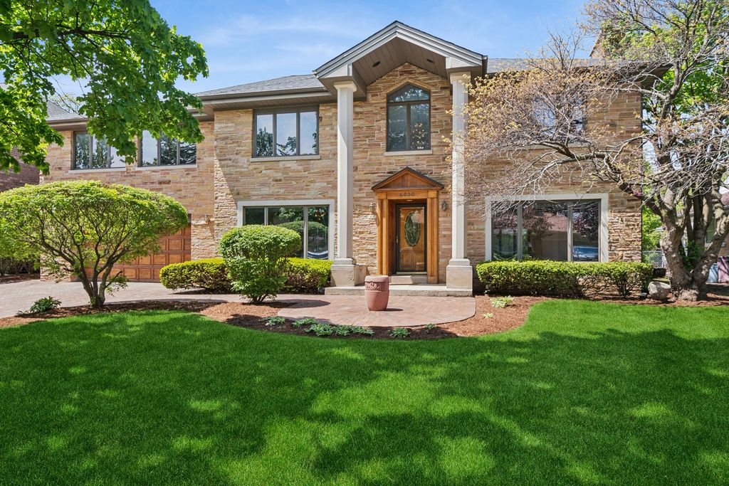 6630 N Spokane Avenue, Lincolnwood, IL 60712