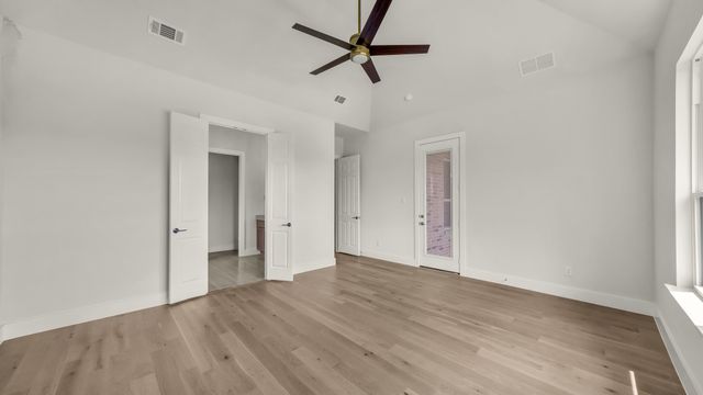 1097 Woodland Road, Weatherford, TX 76088