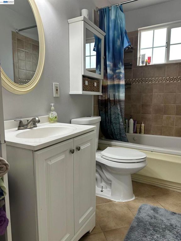 Image 32 of property listing at 26847 26847 Gaither Way, Hayward, CA 94544