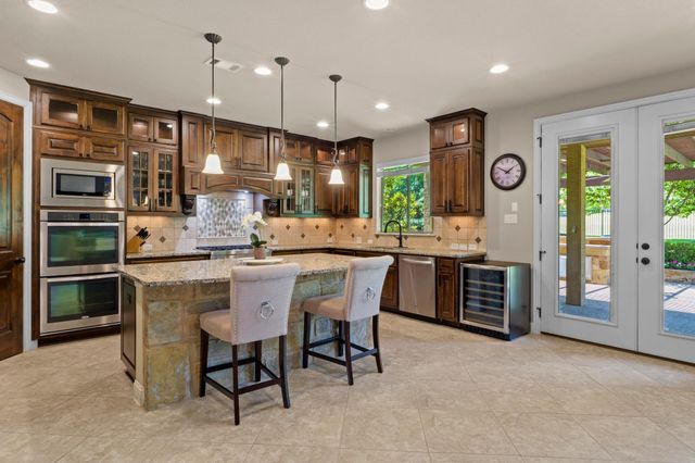 4523 Sansone DR, Round Rock, TX 78665