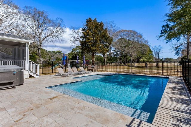 1309 National Drive, Mount Pleasant, SC 29466