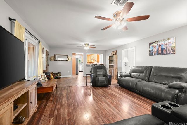 12175 Peairs Rd, Zachary, LA 70791