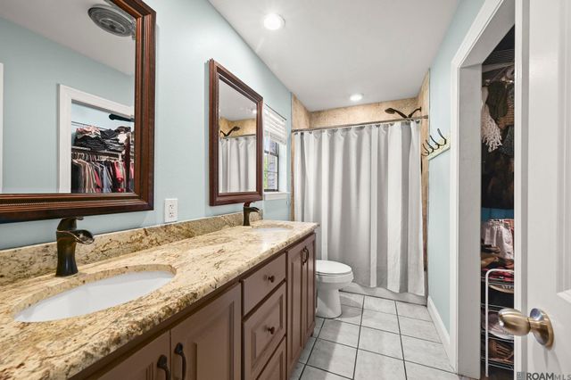 12175 Peairs Rd, Zachary, LA 70791