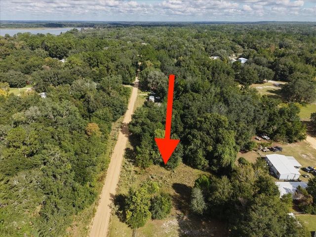 206 N HELMERS AVENUE, Interlachen, FL 32148