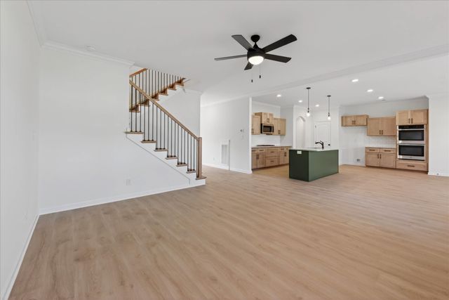 653 Woodrush Dr, Clarksville, TN 37040