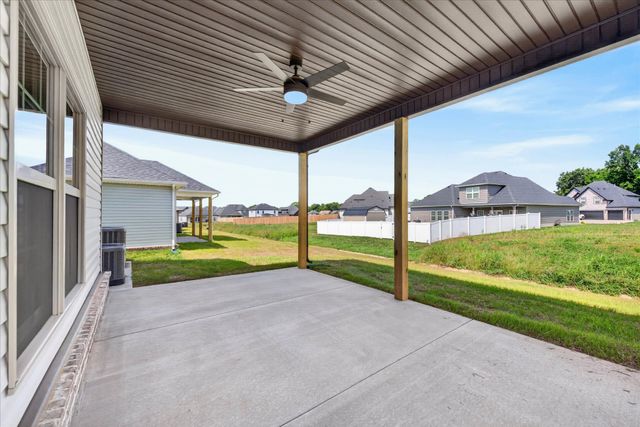 653 Woodrush Dr, Clarksville, TN 37040